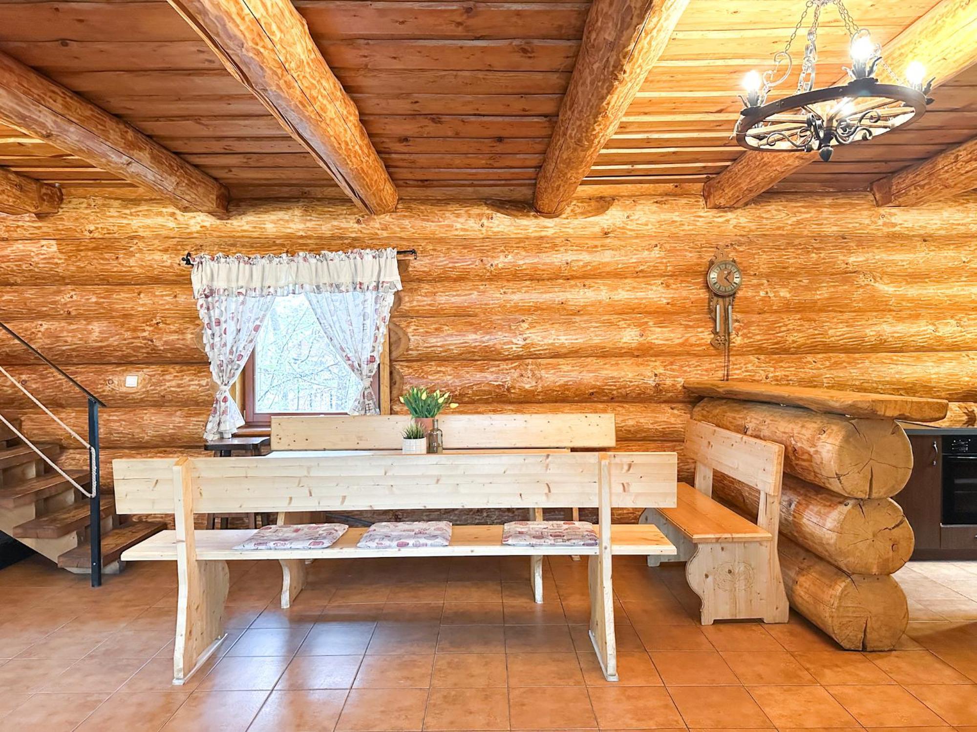 Medved, Vlk, Liska Zrubova Rozpravka Nad Rybnikom Chalet *