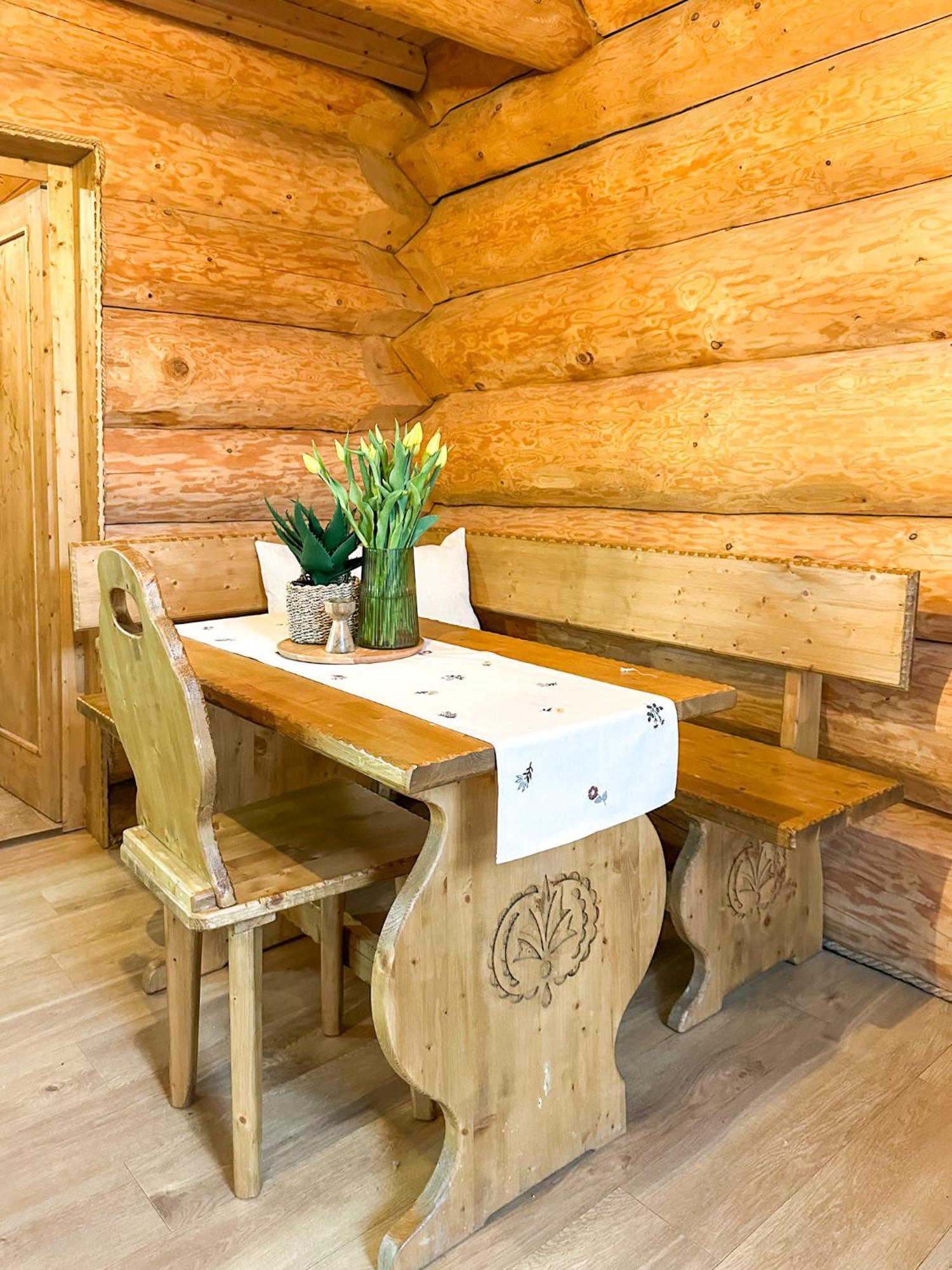 Medved, Vlk, Liska Zrubova Rozpravka Nad Rybnikom Chalet *